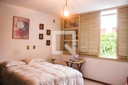 Quarto 1 de casa à venda com 4 quartos, 230m² em Jardim Prudência, São Paulo