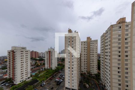 Vista de apartamento à venda com 2 quartos, 56m² em Vila Ivone, São Paulo