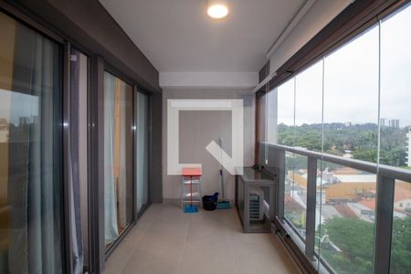 Apartamento à venda com 42m², 1 quarto e 1 vaga Apartamento à venda com 42m², 1 quarto e 1 vagaVaranda