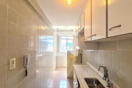 Apartamento à venda com 70m², 2 quartos e 1 vagaCozinha