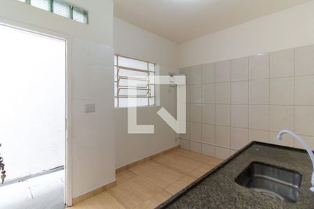 Casa para alugar com 1 quarto, 20m² em Vila Santo Estevão, São Paulo