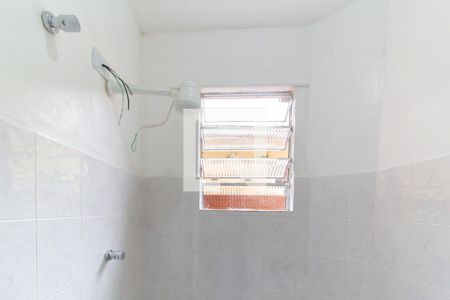 Banheiro de casa para alugar com 1 quarto, 20m² em Vila Santo Estevão, São Paulo