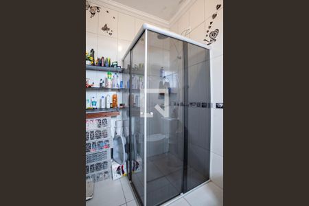 Casa à venda com 280m², 2 quartos e 2 vagasBanheiro social 