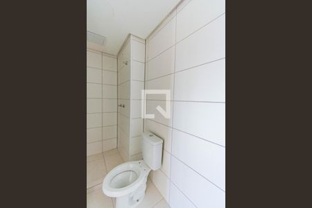 Apartamento à venda com 53m², 2 quartos e 1 vaga Apartamento à venda com 53m², 2 quartos e 1 vagaBanheiro