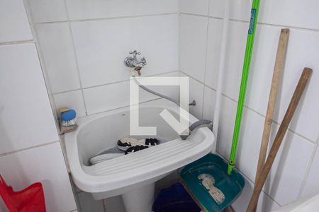 Apartamento à venda com 60m², 2 quartos e sem vagaCozinha e Área de Serviço