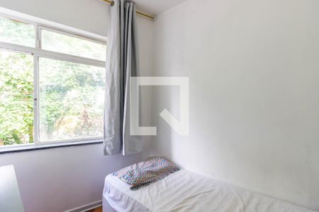 Quarto 2 de casa à venda com 4 quartos, 120m² em Jardim Rizzo, São Paulo