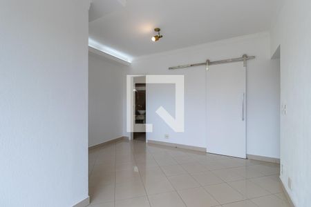 Sala de apartamento para alugar com 3 quartos, 105m² em Cambuí, Campinas