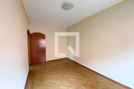 Casa à venda com 213m², 3 quartos e 3 vagas Casa à venda com 213m², 3 quartos e 3 vagasQuarto 2
