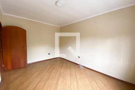 Casa à venda com 213m², 3 quartos e 3 vagas Casa à venda com 213m², 3 quartos e 3 vagasQuarto 3