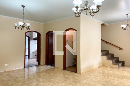 Sala de casa para alugar com 4 quartos, 213m² em Quitaúna, Osasco