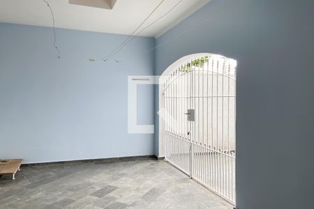 Casa à venda com 213m², 3 quartos e 3 vagas Casa à venda com 213m², 3 quartos e 3 vagasÁrea de Serviço