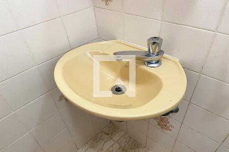 Banheiro da Suíte 1 de casa à venda com 3 quartos, 213m² em Quitaúna, Osasco