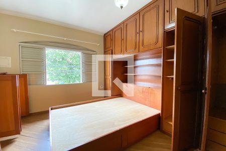 Casa à venda com 213m², 3 quartos e 3 vagas Casa à venda com 213m², 3 quartos e 3 vagasSuíte 2
