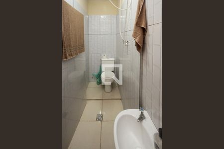 Banheiro de kitnet/studio para alugar com 1 quarto, 22m² em Cidade São Mateus, São Paulo