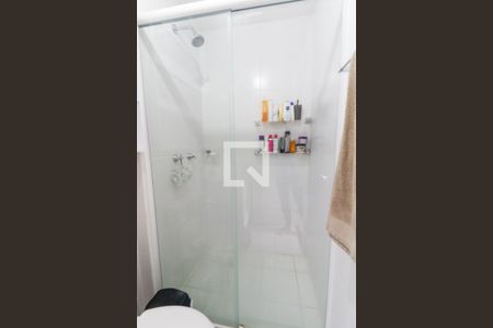 Apartamento para alugar com 54m², 2 quartos e 1 vaga Apartamento para alugar com 54m², 2 quartos e 1 vagaBanheiro da Suite
