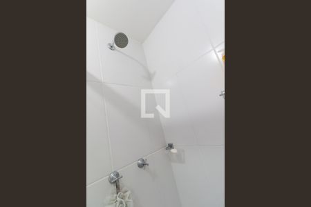 Apartamento para alugar com 54m², 2 quartos e 1 vaga Apartamento para alugar com 54m², 2 quartos e 1 vagaBanheiro da Suite