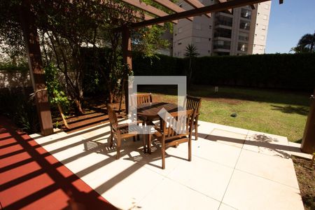 Apartamento à venda com 77m², 2 quartos e 2 vagas Apartamento à venda com 77m², 2 quartos e 2 vagasÁREA EXTERNA