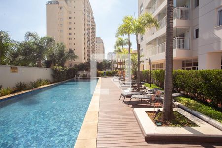 Apartamento à venda com 77m², 2 quartos e 2 vagas Apartamento à venda com 77m², 2 quartos e 2 vagasÁREA COMUM- PISCINA