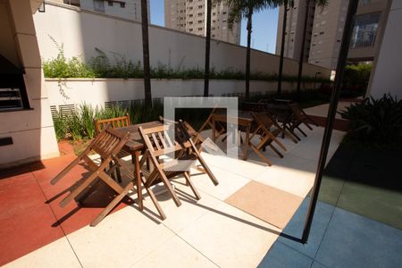 Apartamento à venda com 77m², 2 quartos e 2 vagas Apartamento à venda com 77m², 2 quartos e 2 vagasÁREA COMUM- CHURRASQUEIRA