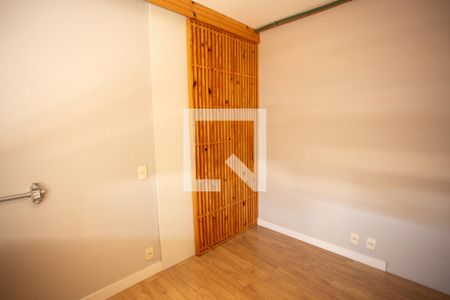 Apartamento à venda com 77m², 2 quartos e 2 vagas Apartamento à venda com 77m², 2 quartos e 2 vagasQUARTO 2