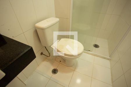 Apartamento à venda com 77m², 2 quartos e 2 vagas Apartamento à venda com 77m², 2 quartos e 2 vagasBANHEIRO 2