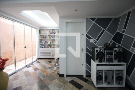 Casa à venda com 450m², 4 quartos e 3 vagasCopa