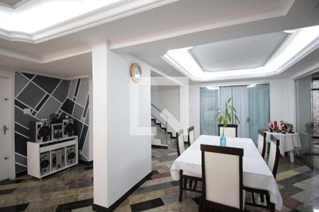 Casa à venda com 450m², 4 quartos e 3 vagasCopa