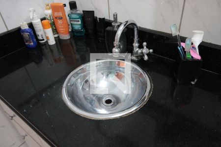 Casa à venda com 450m², 4 quartos e 3 vagasBanheiro da Suite