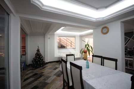 Casa à venda com 450m², 4 quartos e 3 vagasCopa