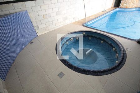 Casa à venda com 450m², 4 quartos e 3 vagasPiscina