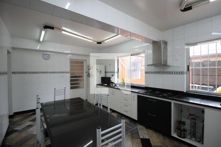 Casa à venda com 450m², 4 quartos e 3 vagasCozinha