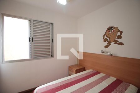 Casa à venda com 450m², 4 quartos e 3 vagasQuarto 2