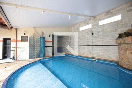 Casa à venda com 450m², 4 quartos e 3 vagasPiscina