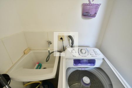 Casa de condomínio para alugar com 81m², 2 quartos e 1 vagaÁrea de Serviço