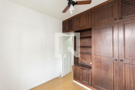 Quarto 1 de apartamento à venda com 2 quartos, 71m² em Tijuca, Rio de Janeiro