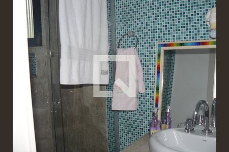 Apartamento à venda com 181m², 4 quartos e 3 vagas Apartamento à venda com 181m², 4 quartos e 3 vagasBanheiro