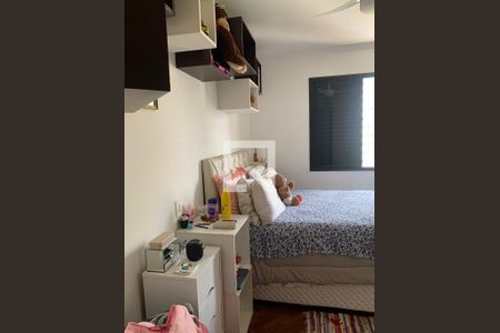 Apartamento à venda com 181m², 4 quartos e 3 vagas Apartamento à venda com 181m², 4 quartos e 3 vagasQuarto