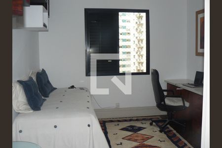 Apartamento à venda com 181m², 4 quartos e 3 vagas Apartamento à venda com 181m², 4 quartos e 3 vagasQuarto