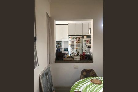 Apartamento à venda com 181m², 4 quartos e 3 vagas Apartamento à venda com 181m², 4 quartos e 3 vagasCozinha