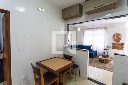 Casa à venda com 120m², 4 quartos e 3 vagasCozinha