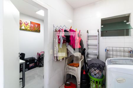 Casa à venda com 120m², 4 quartos e 2 vagasÁrea de Serviço