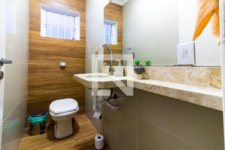 Casa à venda com 120m², 4 quartos e 2 vagasLavabo