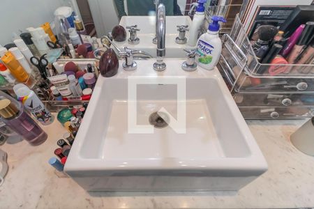 Casa de condomínio à venda com 205m², 3 quartos e 3 vagasBanheiro da Suíte