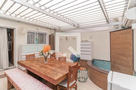 Casa de condomínio à venda com 205m², 3 quartos e 3 vagasChurrasqueira