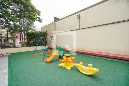 Apartamento para alugar com 80m², 2 quartos e sem vagaPlayground