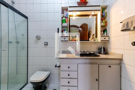 Casa à venda com 300m², 3 quartos e 2 vagas Casa à venda com 300m², 3 quartos e 2 vagasBanheiro