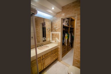 Apartamento à venda com 188m², 4 quartos e 1 vaga Apartamento à venda com 188m², 4 quartos e 1 vagaBanheiro do Quarto 3
