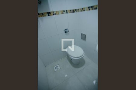 Apartamento à venda com 188m², 4 quartos e 1 vaga Apartamento à venda com 188m², 4 quartos e 1 vagaBanheiro de Serviço