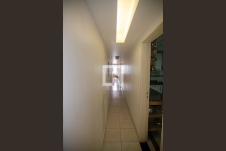 Apartamento à venda com 188m², 4 quartos e 1 vaga Apartamento à venda com 188m², 4 quartos e 1 vagaCorredor
