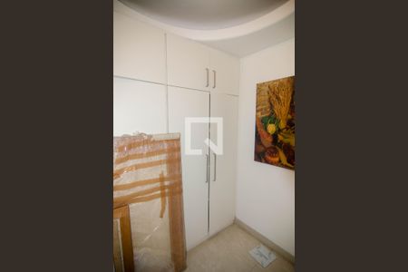 Apartamento à venda com 188m², 4 quartos e 1 vaga Apartamento à venda com 188m², 4 quartos e 1 vagaQuarto de Serviço